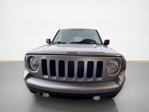 Used 2015 Jeep Patriot High Altitude image 9