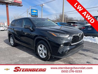 Used 2023 Toyota Highlander LE
