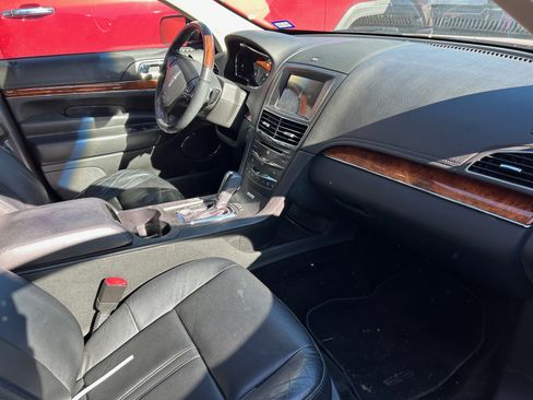 Used 2016 Lincoln MKT AWD w/ Equipment Group 201A image 3