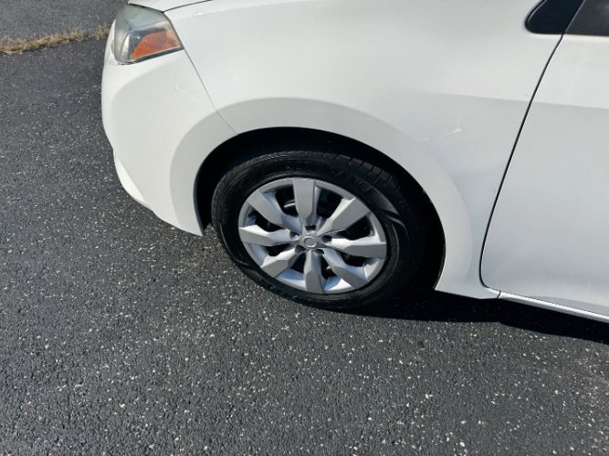 Used 2015 Toyota Corolla LE FWD image 8