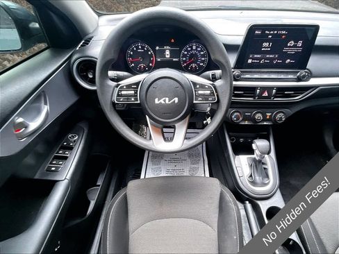 Used 2024 Kia Forte LXS FWD image 5