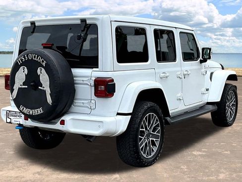 Used 2024 Jeep Wrangler High Altitude AWD/4WD image 8