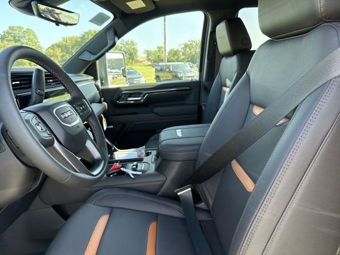 New 2026 GMC Sierra 2500 AT4 w/ AT4 Premium Plus Package AWD/4WD image 5