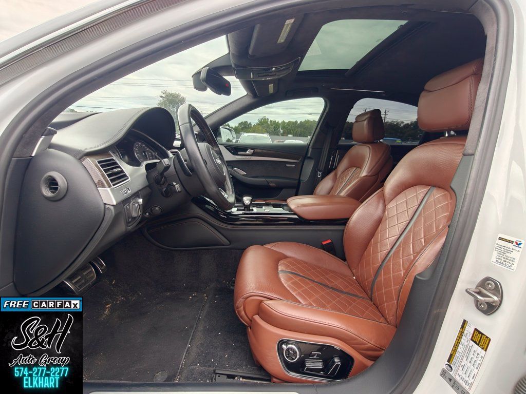 Used 2015 Audi S8 AWD/4WD image 18