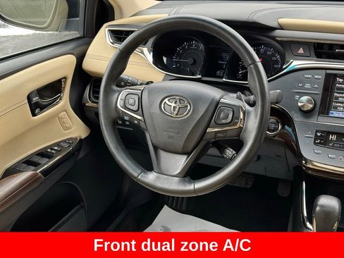 Used 2014 Toyota Avalon Limited image 19