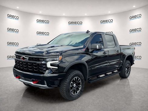 Used 2024 Chevrolet Silverado 1500 ZR2 AWD/4WD image 3