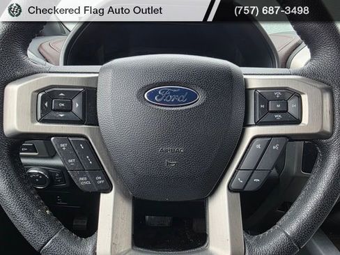Used 2015 Ford F150 Platinum w/ Equipment Group 701A Luxury image 17