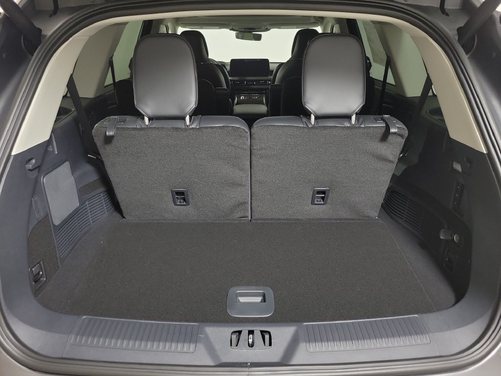 New 2027 Lincoln Aviator Reserve w/ Luxury Package AWD/4WD image 6