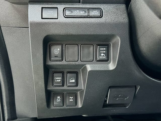 Used 2023 Nissan Frontier PRO-4X w/ Pro Convenience Package AWD/4WD image 10