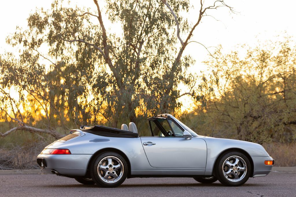 Used 1995 Porsche 911 Cabriolet image 20