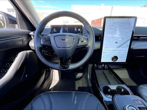 Used 2023 Ford Mustang Mach-E Premium image 5