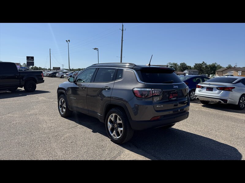 Used 2018 Jeep Compass Limited w/ Navigation Group AWD/4WD image 8