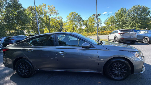 Used 2023 Nissan Altima 2.5 S FWD image 4