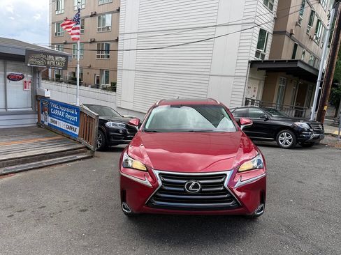 Used 2016 Lexus NX 200t FWD image 4