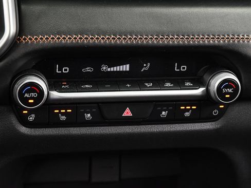Certified 2025 MAZDA CX-50 AWD 2.5 Turbo w/ Premium Pkg image 33