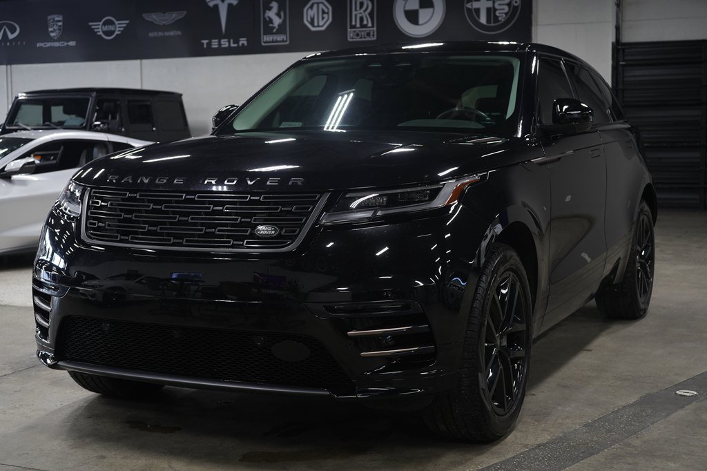 Used 2025 Land Rover Range Rover Velar Dynamic SE AWD/4WD image 1