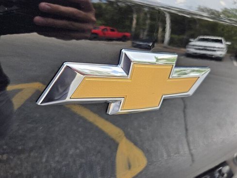 Used 2025 Chevrolet TrailBlazer LT FWD image 30