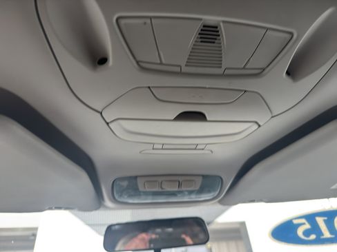 Used 2015 Ford Transit Connect XLT image 19