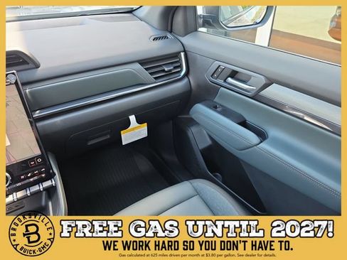 New 2027 GMC Terrain AT4 w/ Convenience Package III AWD/4WD image 14