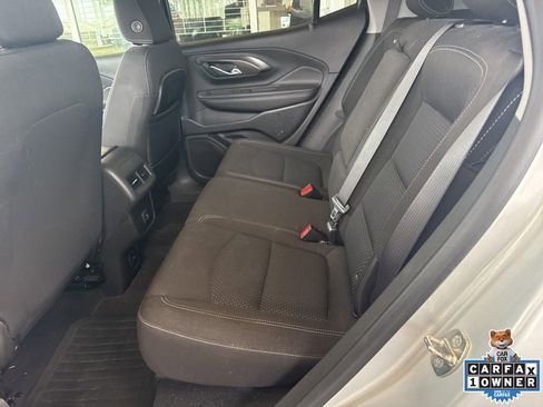 Used 2022 GMC Terrain SLE w/ Driver Convenience Package image 15