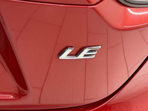 Used 2020 Toyota Corolla LE FWD image 29