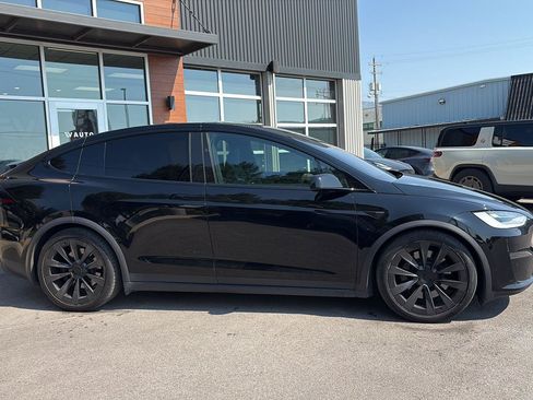 Used 2022 Tesla Model X Plaid AWD/4WD image 9