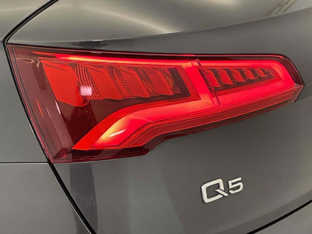 Used 2019 Audi Q5 2.0T Premium Plus w/ Premium Plus Package AWD/4WD image 16