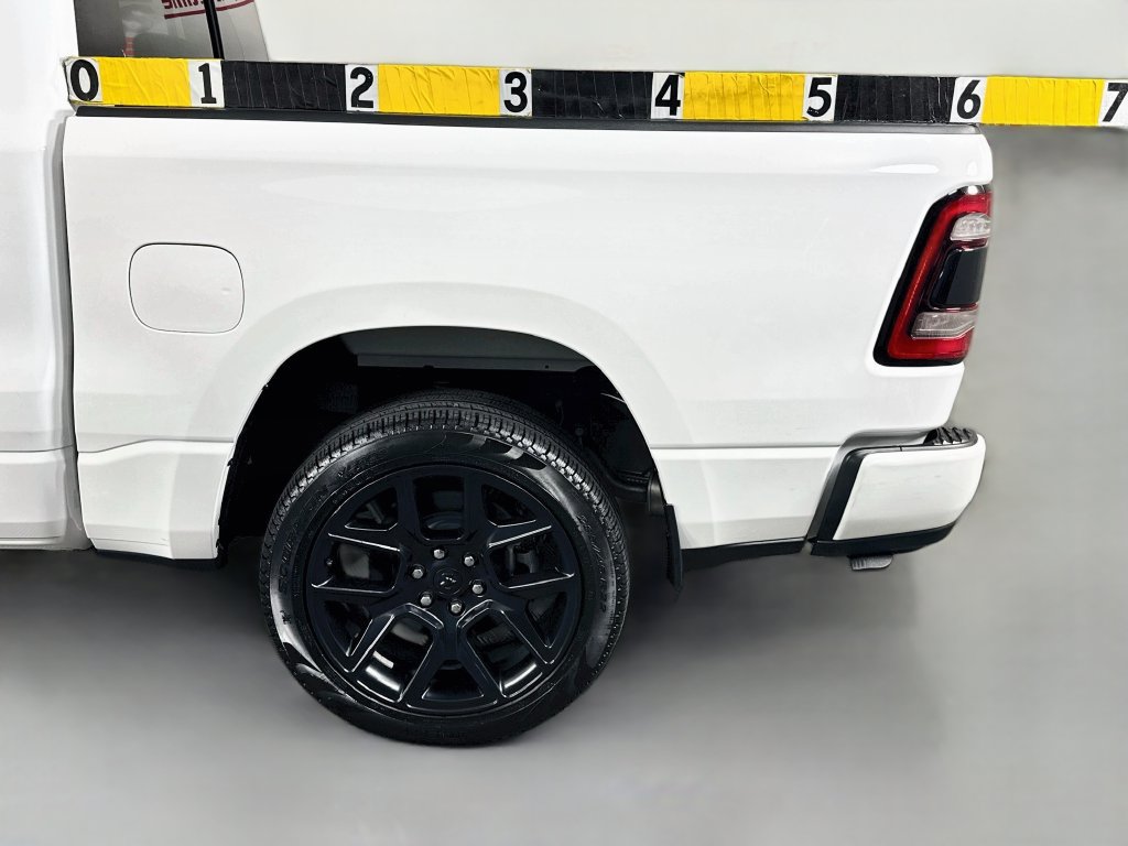 Used 2024 RAM 1500 Laramie AWD/4WD image 15