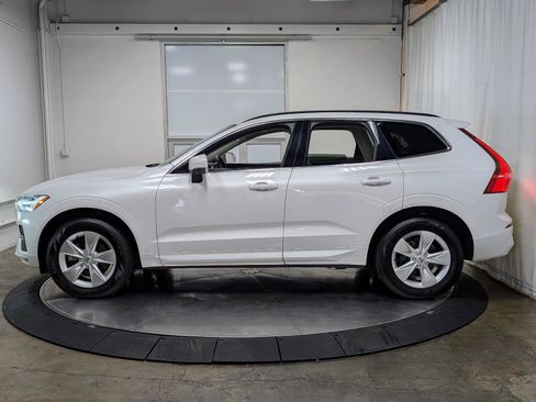 Used 2022 Volvo XC60 B5 Momentum AWD/4WD image 6