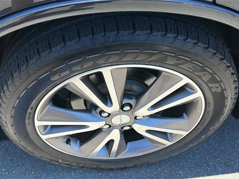 Used 2013 Dodge Durango R/T w/ Leather Interior Group RWD image 18