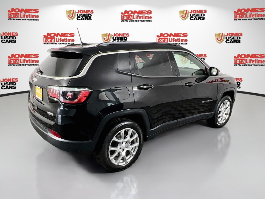 Used 2023 Jeep Compass Latitude AWD/4WD image 15