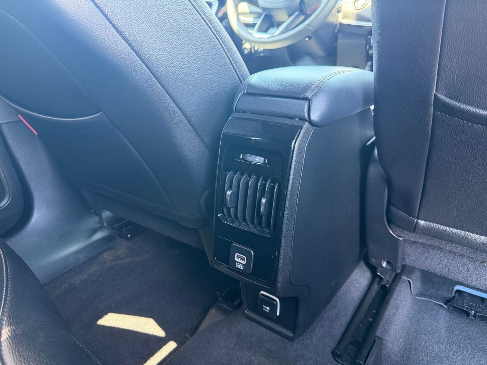 Used 2025 Jeep Compass Trailhawk AWD/4WD image 21