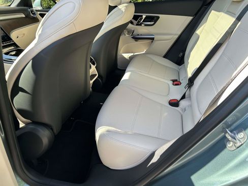 New 2027 Mercedes-Benz GLC 300 image 37