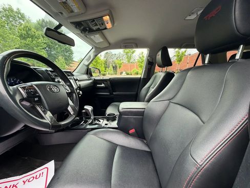 Used 2019 Toyota 4Runner TRD Off-Road Premium AWD/4WD image 15