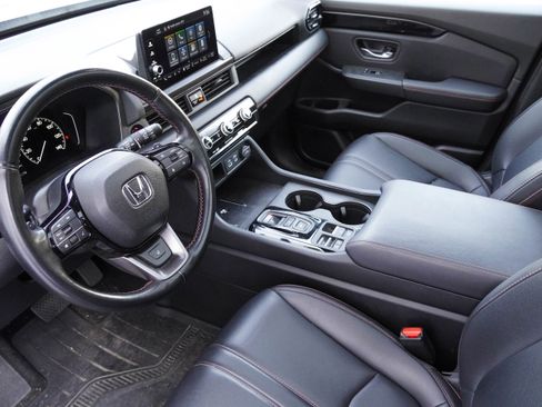 Used 2024 Honda Pilot TrailSport image 10