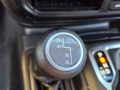 Used 2023 Jeep Wrangler Sport image 22