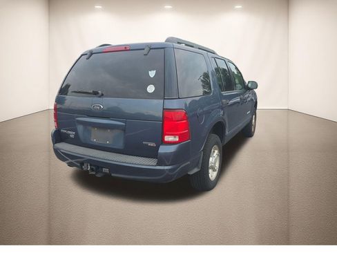 Used 2005 Ford Explorer XLT RWD image 5