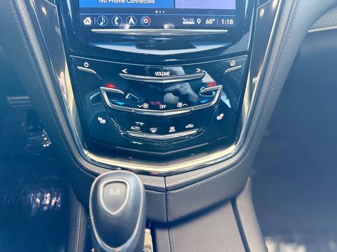 Used 2018 Cadillac CTS V w/ Luxury Package RWD image 73