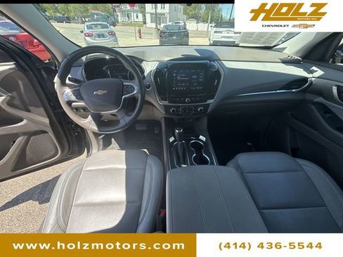 Certified 2020 Chevrolet Traverse LT w/ Driver Confidence II Package AWD/4WD image 19