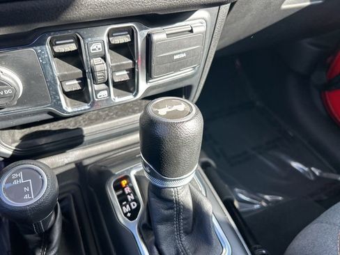 Certified 2024 Jeep Wrangler Sport S image 13