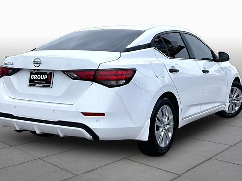 Certified 2025 Nissan Sentra S FWD image 12
