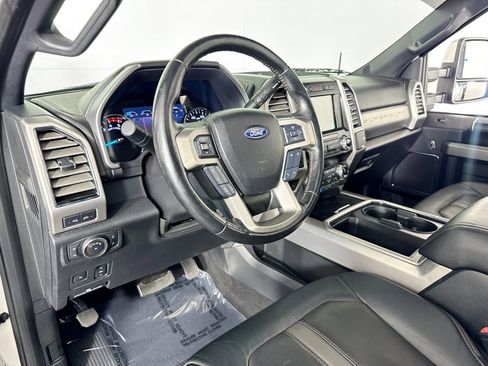 Used 2019 Ford F250 Platinum w/ Platinum Ultimate Package image 11
