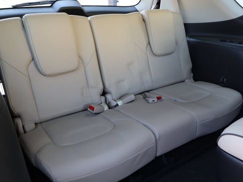 Used 2023 Nissan Armada Platinum w/ Captain's Chairs Package RWD image 20