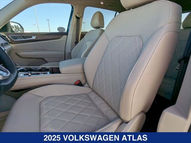 New 2025 Volkswagen Atlas SEL Premium R-Line AWD/4WD image 12