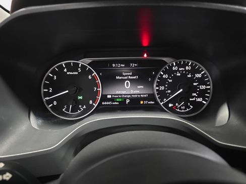 Used 2022 Nissan Rogue SV FWD image 18