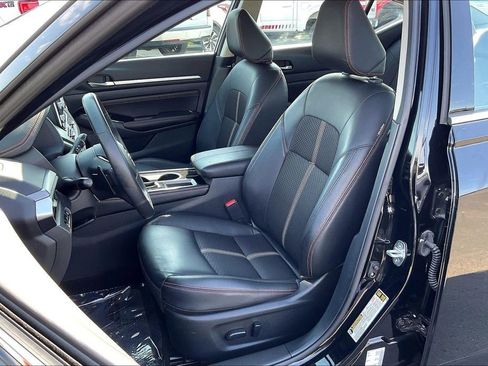 Used 2023 Nissan Altima 2.5 SR FWD image 23