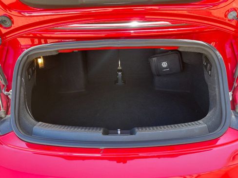 Used 2013 Volkswagen Beetle 2.5 image 16