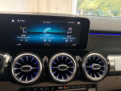 Certified 2020 Mercedes-Benz GLB 250 image 34