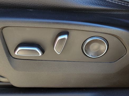 Used 2024 GMC Sierra 2500 Denali w/ Technology Package image 13