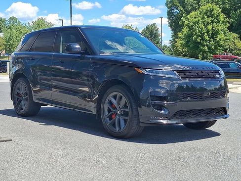 Certified 2024 Land Rover Range Rover Sport Dynamic SE AWD/4WD image 3